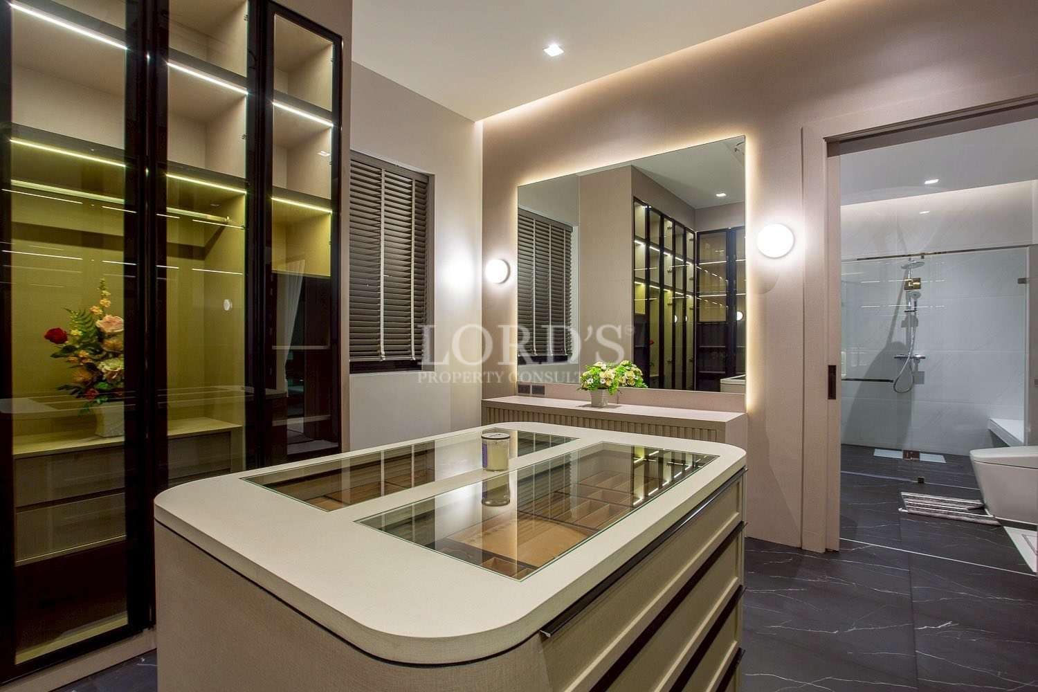 Modern bathroom with elegant design