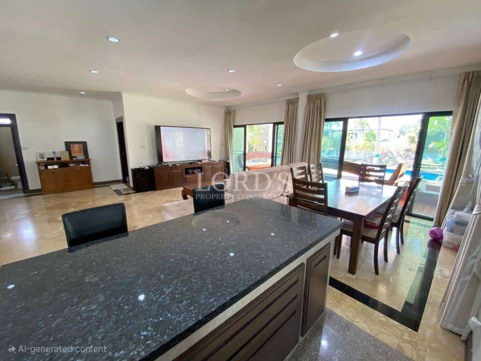 Spacious modern living and dining area