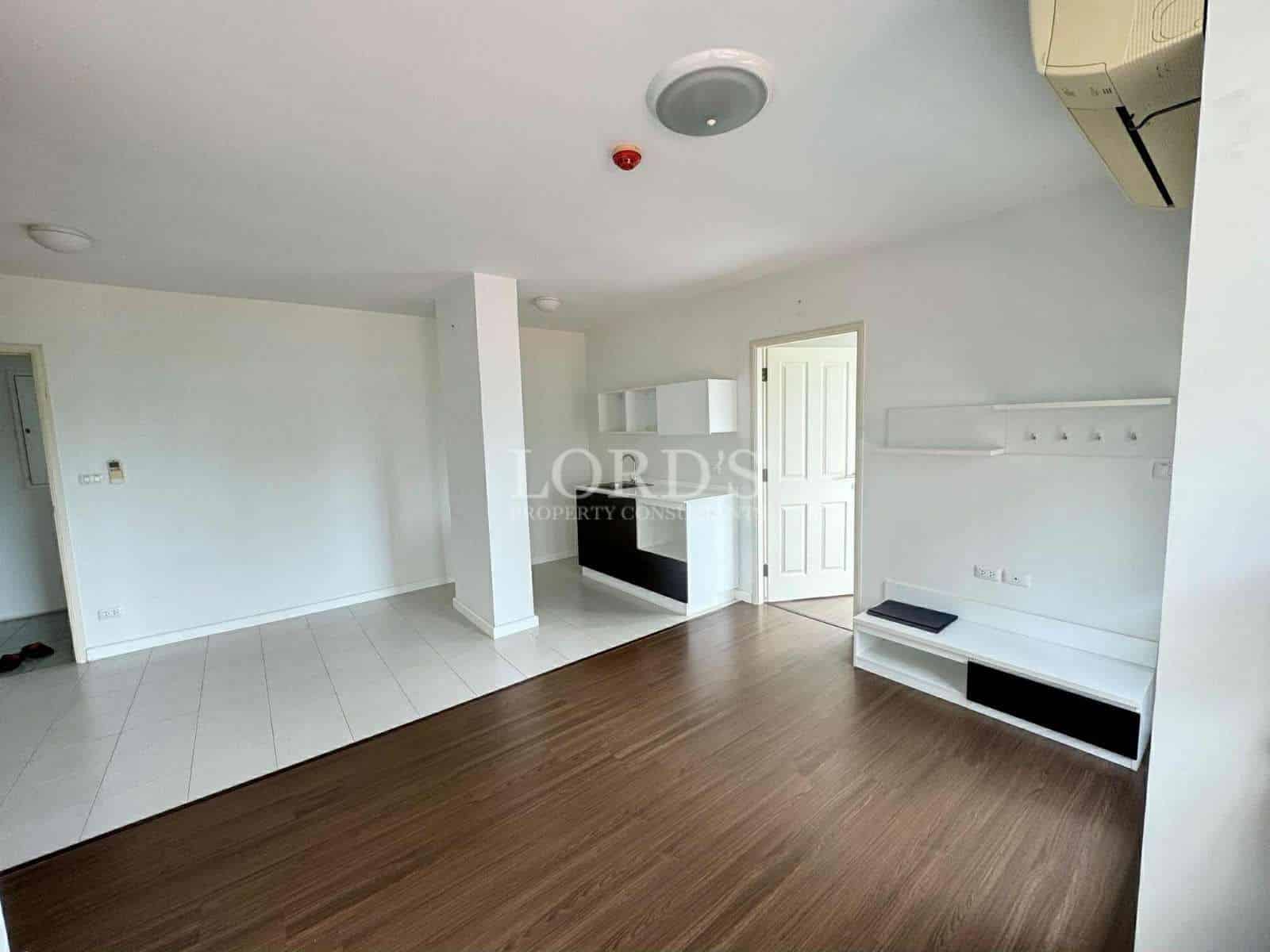 Empty room with minimal furniture