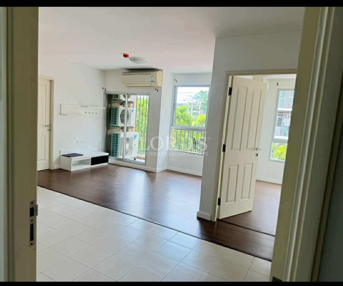 Bright, modern, open living space