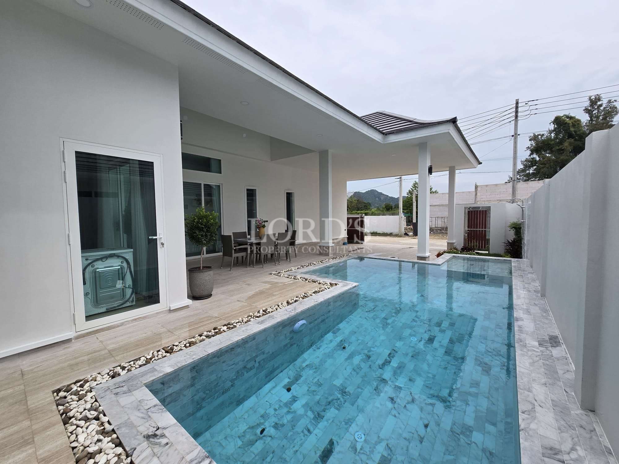 Modern house with swimming pool