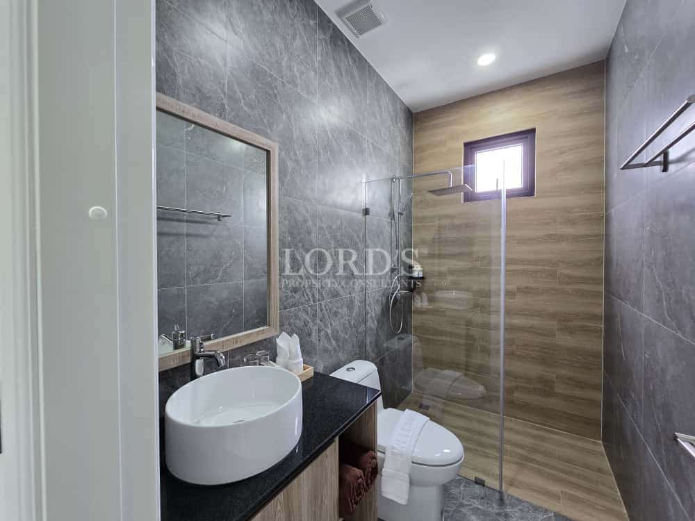 Modern bathroom with elegant design