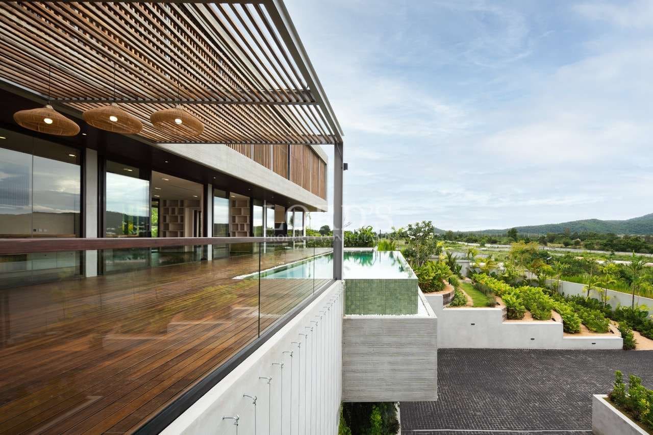 Modern architecture with scenic views