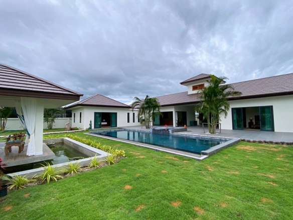 Modern villa with pool and garden