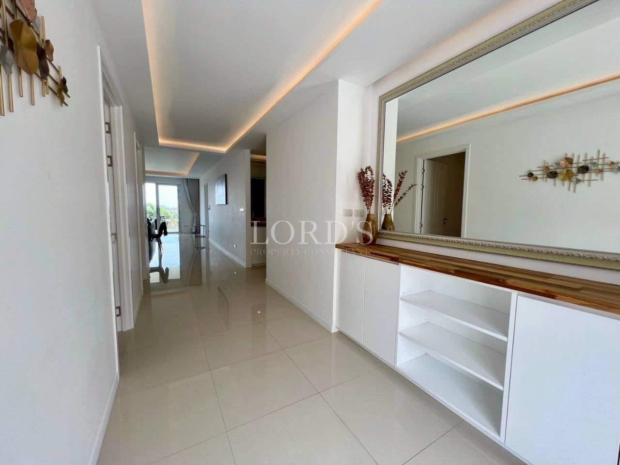 Luxury walkway with bedroom