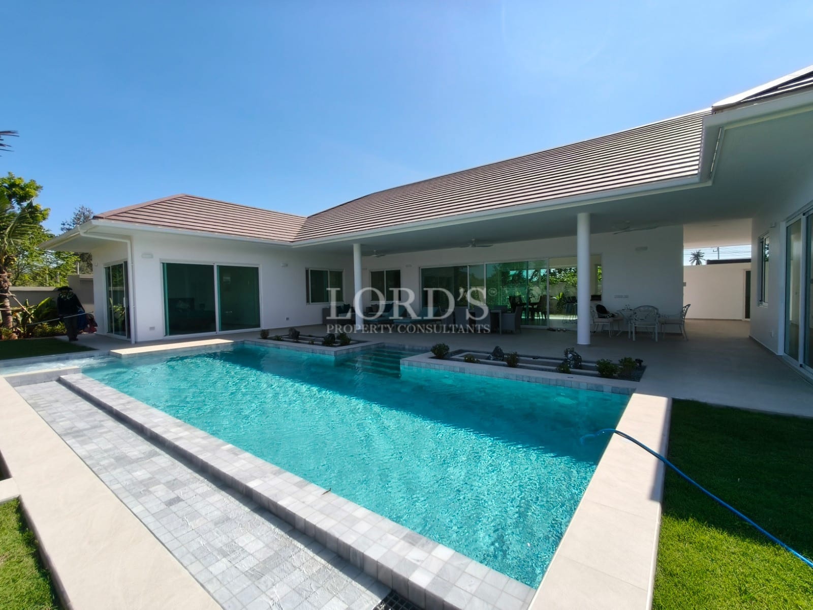 Modern house with swimming pool